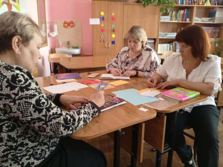 Семинар с учителями математики и учителями начальных классов.